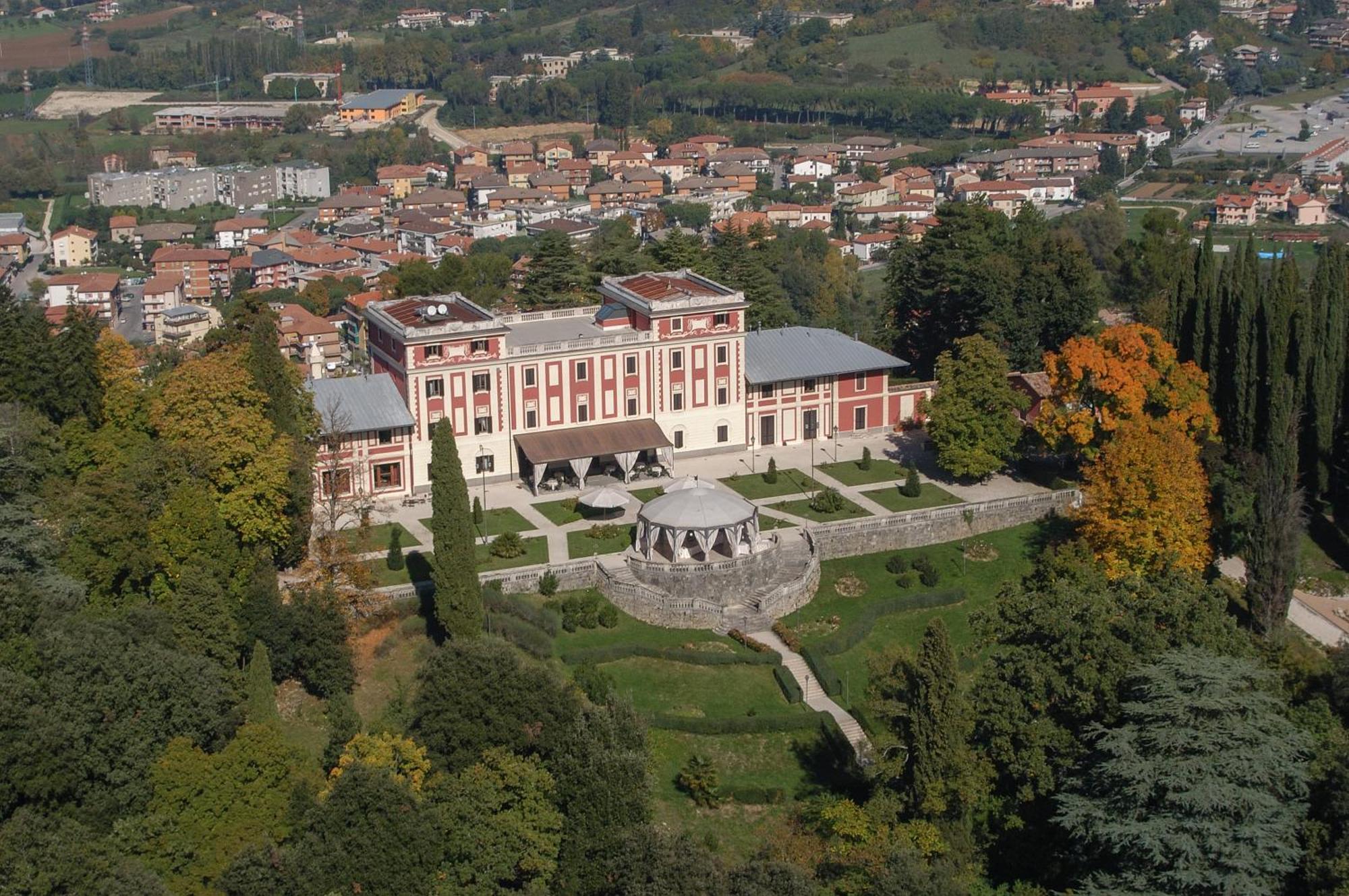 Park Hotel Villa Potenziani Rieti Exteriér fotografie